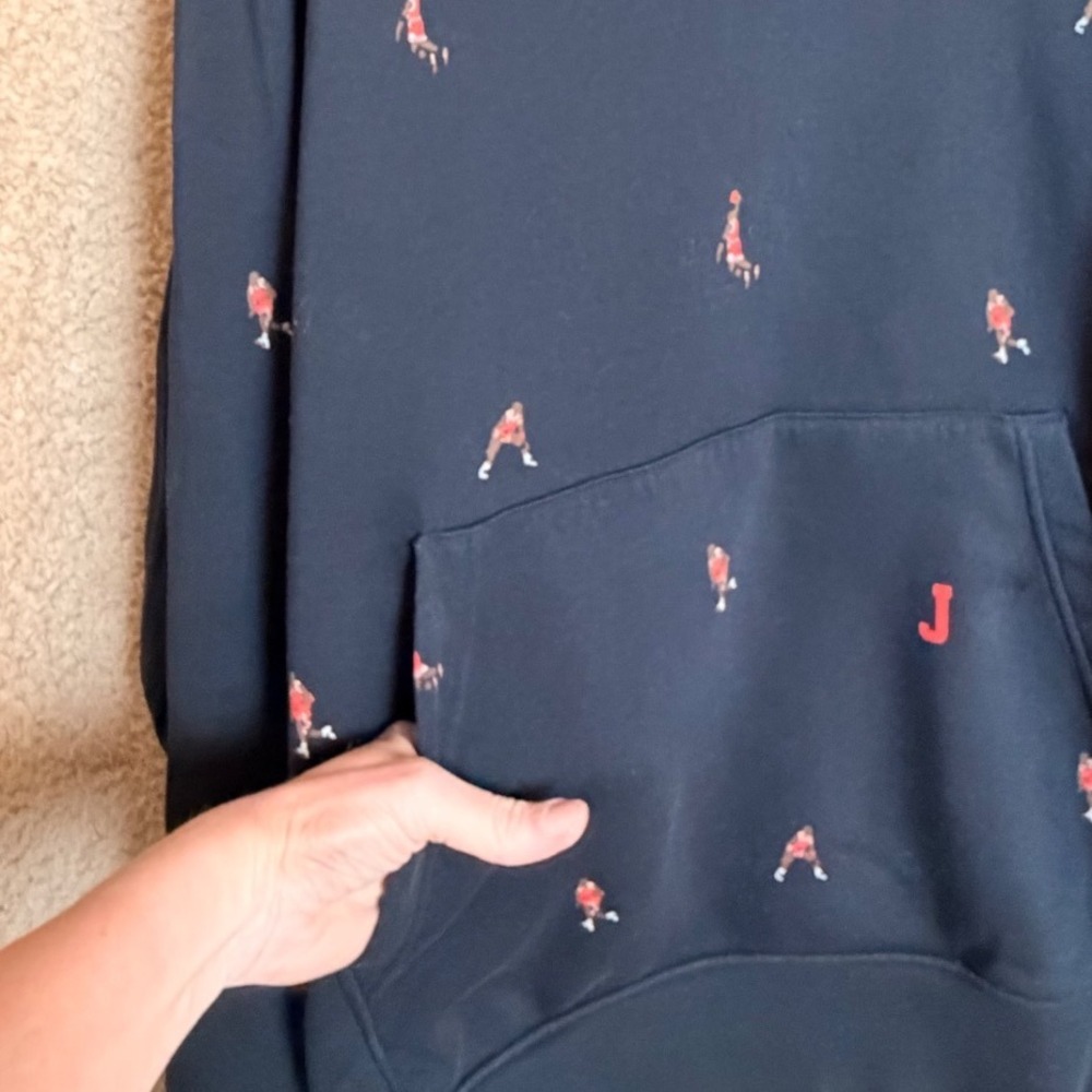 Jordan Essentials Holiday Jumpman Hoodie Men’s L Black All Over Print Fleece - Picture 9 of 16